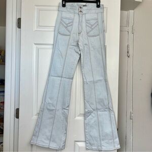 Veronica Beard Farrah Jeans Womens Size 27/4 Wide Flare Bell Leg Belize Wash USA